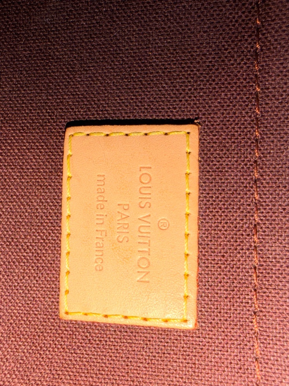 AUTHENTIC Louis Vuitton Favorite Monogram Canvas Crossbody - Picture 10 of 16